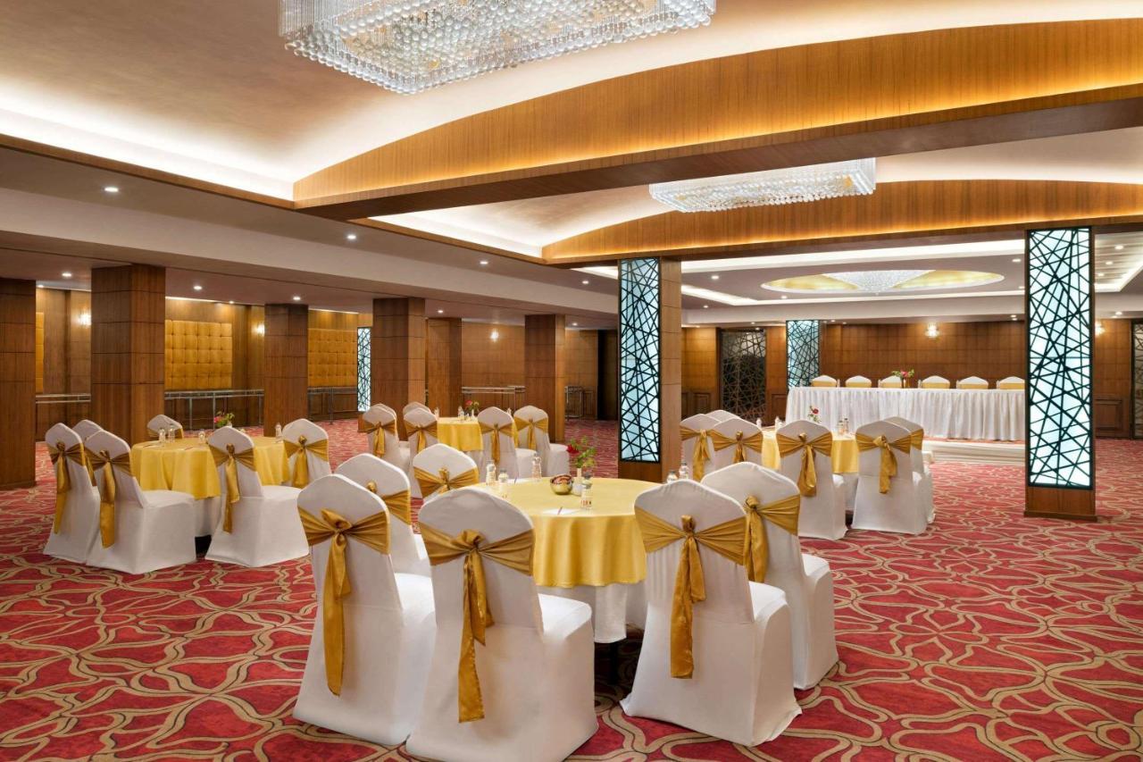 Ramada By Wyndham Varanasi Katesar Chandauli Exterior photo