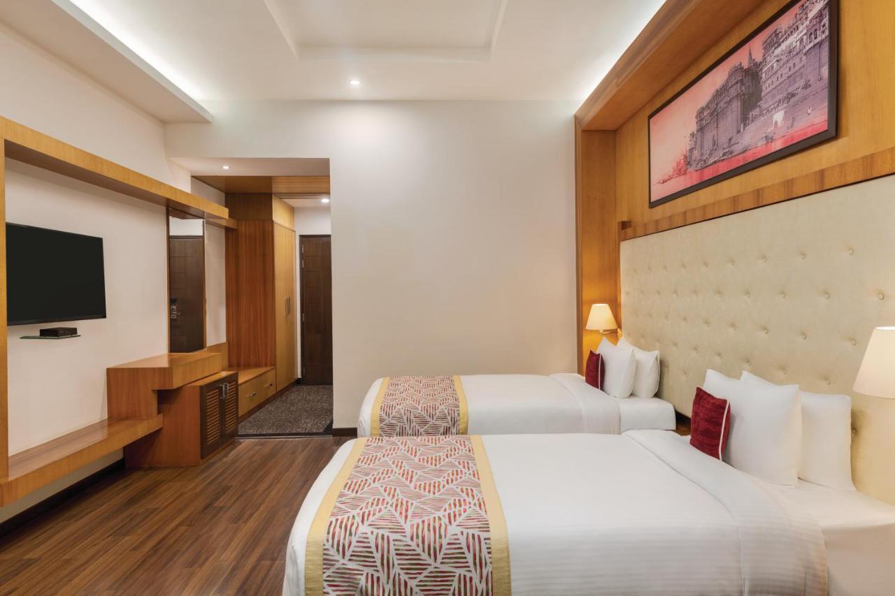 Ramada By Wyndham Varanasi Katesar Chandauli Exterior photo