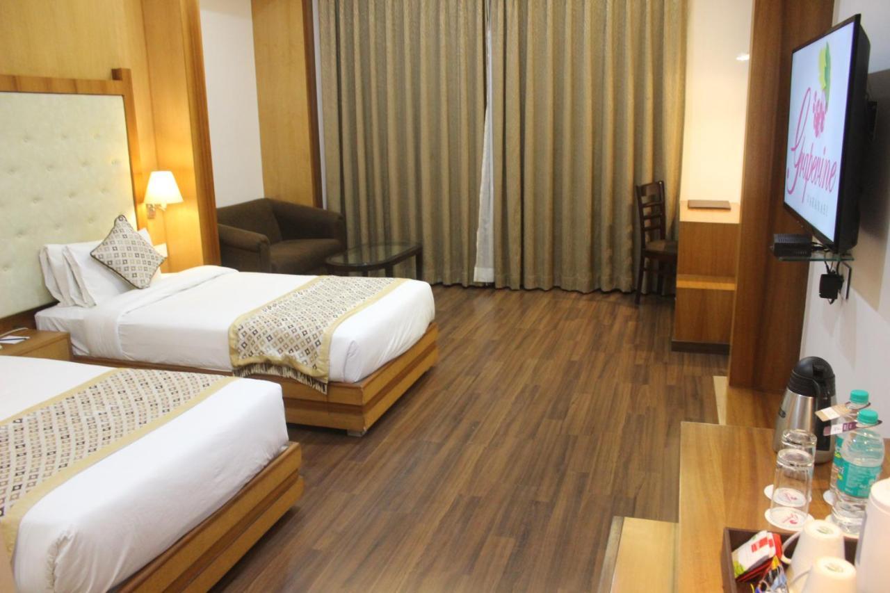 Ramada By Wyndham Varanasi Katesar Chandauli Exterior photo