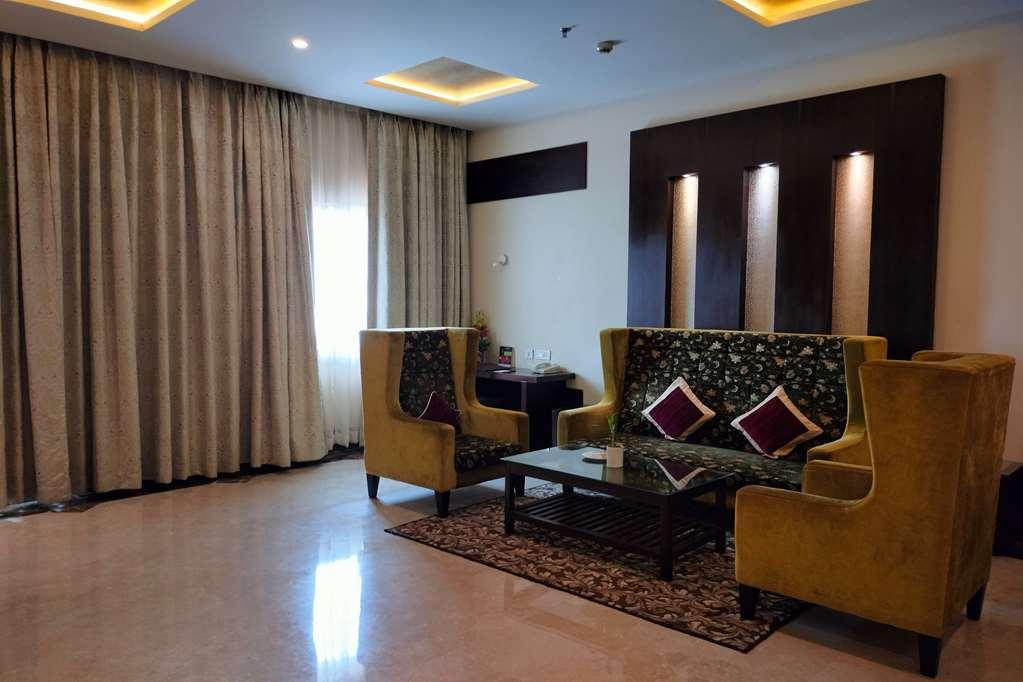 Ramada By Wyndham Varanasi Katesar Chandauli Room photo